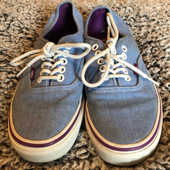 VANS - Picture 3 of 4